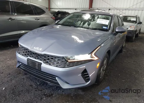 2022 Kia K5 Lxs из США, поврежденный, VIN 5XXG14J29NG089592